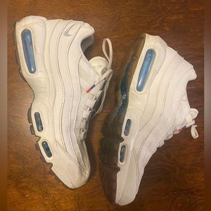 Nike white air max 95 size 8